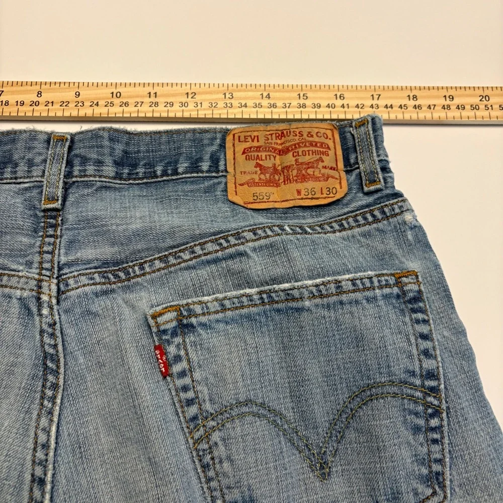 Levi's 559 Relaxed Straight Jeans Mens 36x30 Light Wash Denim Blue 005598190